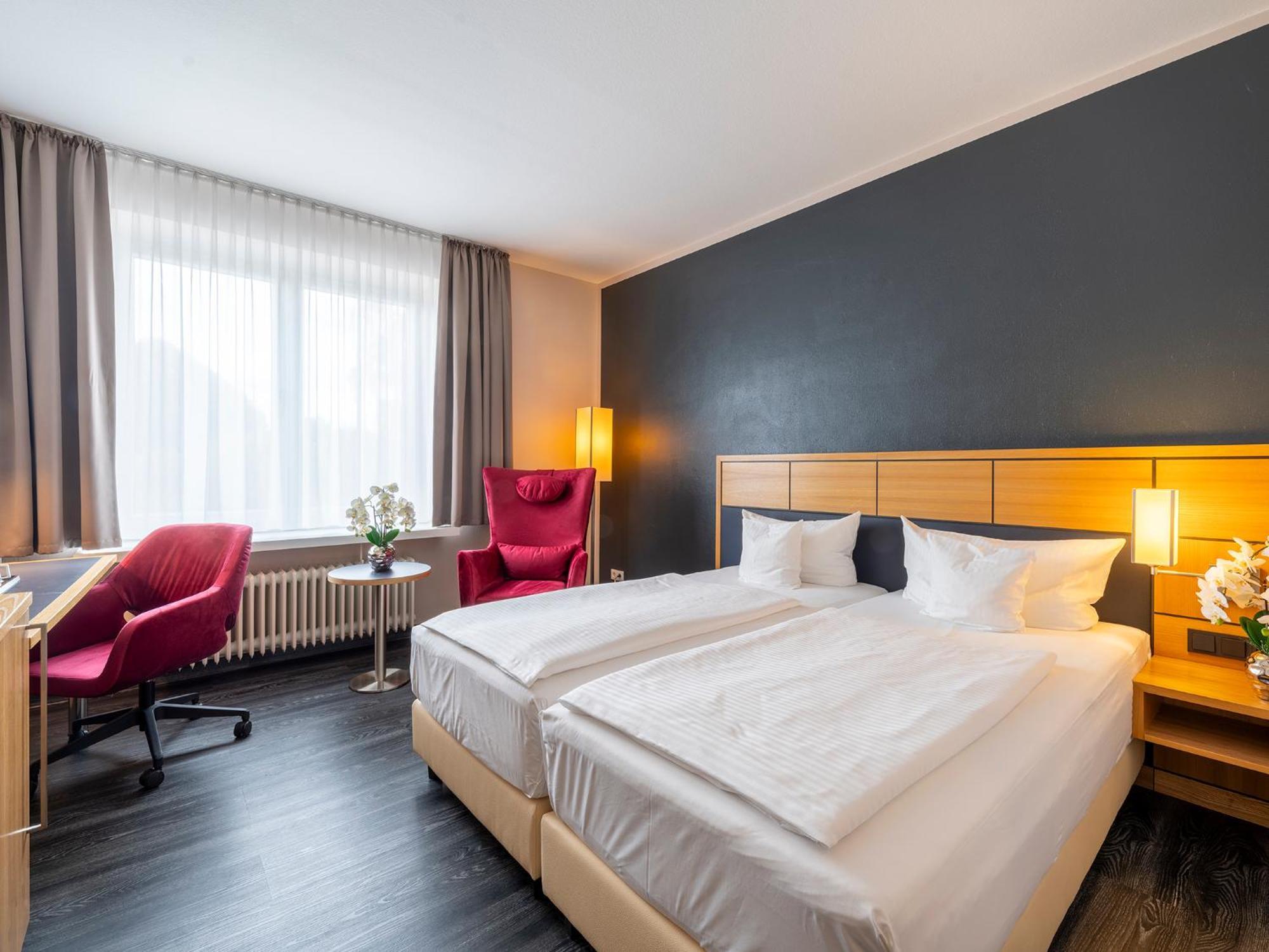 Best Western Hotel Heidehof Hermannsburg Bagian luar foto